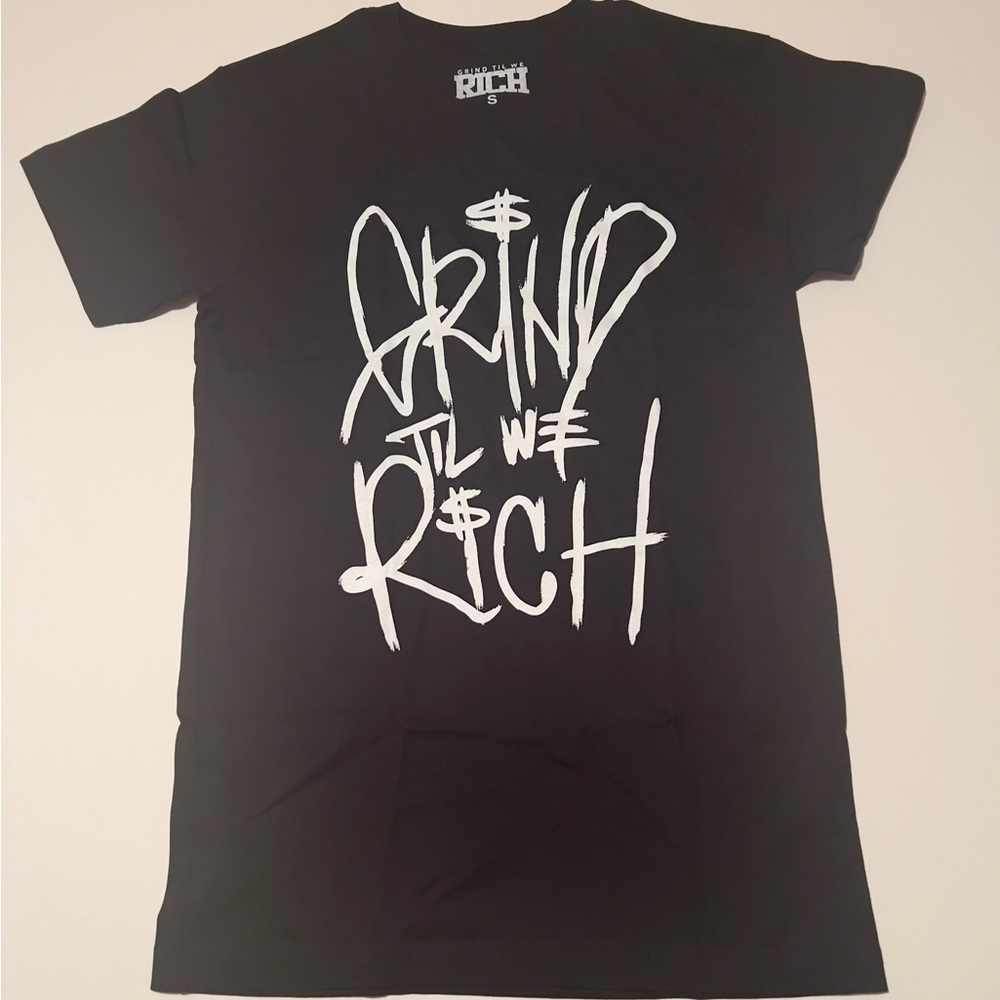NWOT Grind Til We Rich Black T-Shirt (G4)